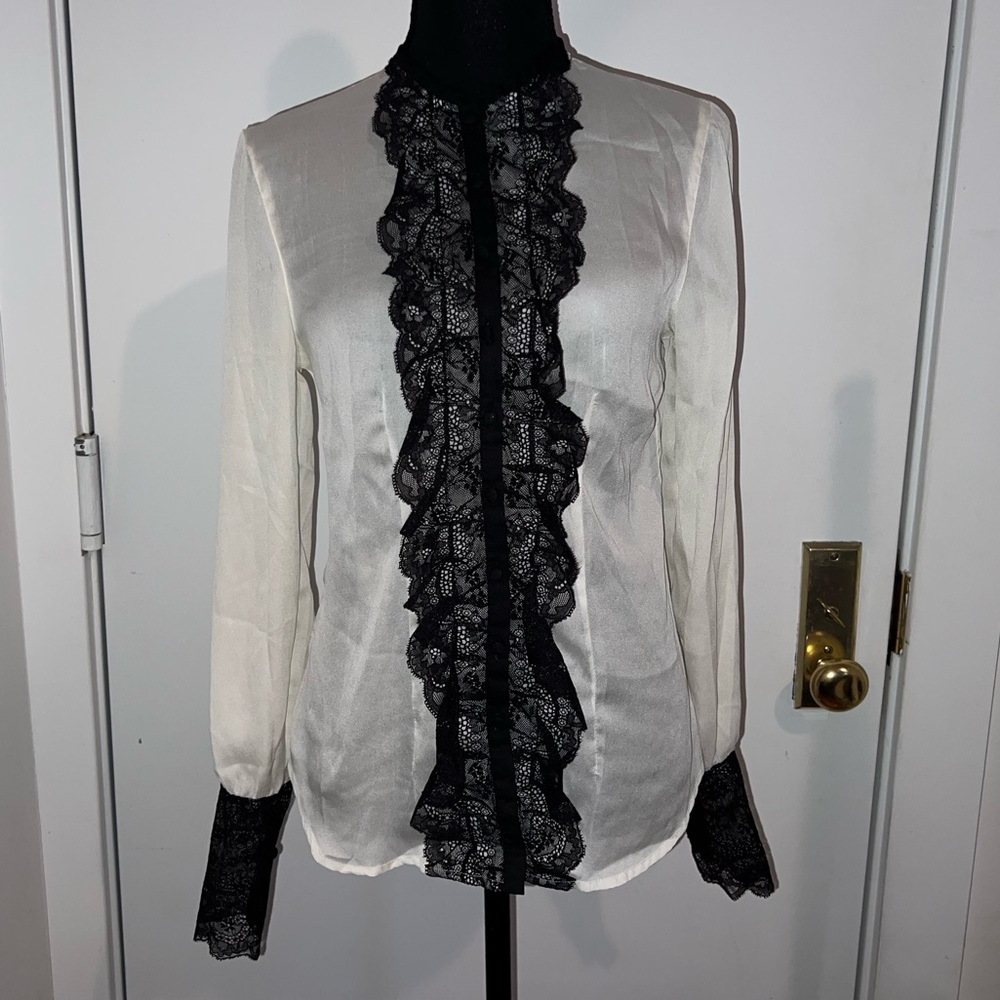 Bb Dakota Coquette Blouse in Off white